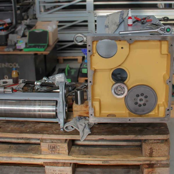 Servo-Revision Feinschneidepresse