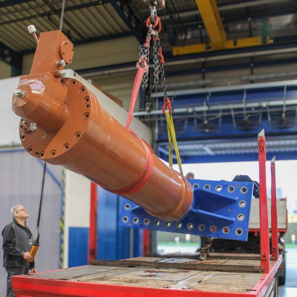 Grundablass Zylinder Wasserkraftwerk Sarganserland