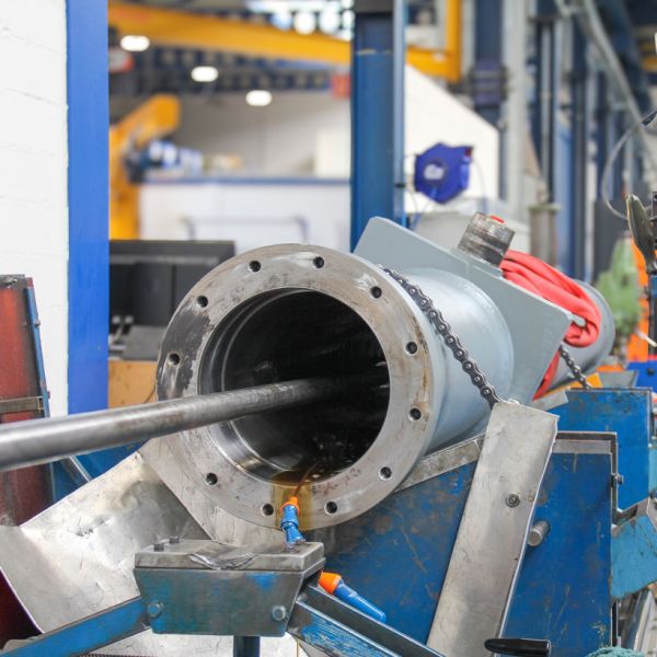 Revision Kraftwerk Wysswasser Schenker Hydraulik AG