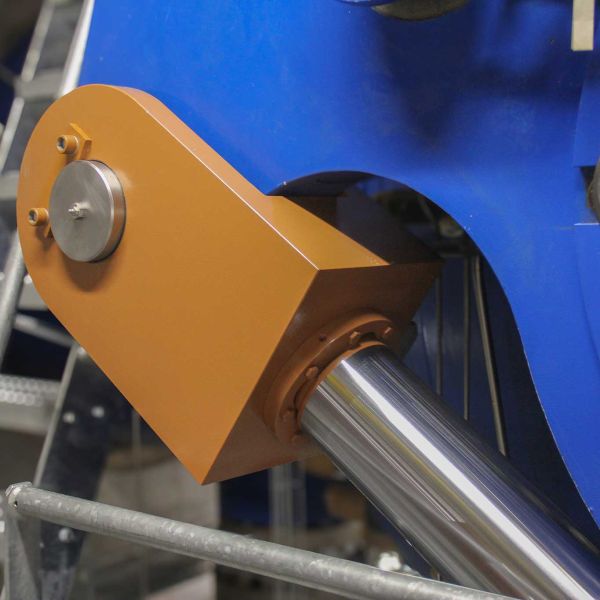 Revision Hydraulikzylinder Kraftwerk Linth Limmern, Schenker Hydraulik AG