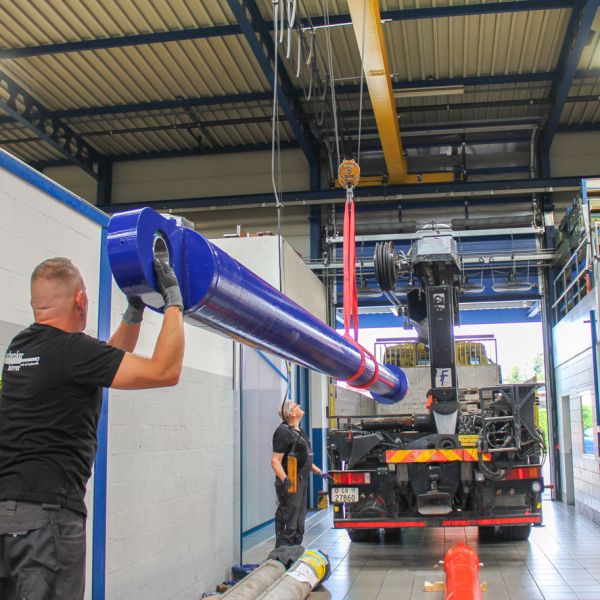 Revision Seilspannzylinder Laax Schenker Hydraulik AG