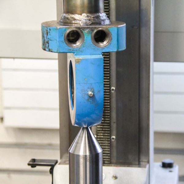 Zentrumschleifmaschine Schenker Hydraulik Hartchromwerk