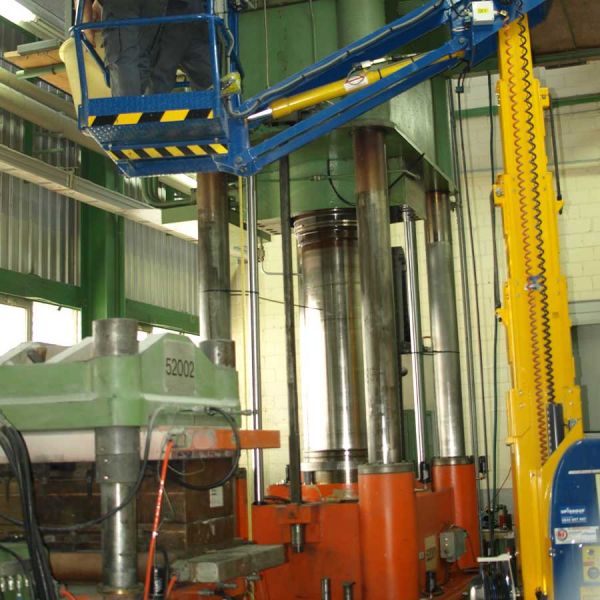 Reparatur und Revision von Pressen