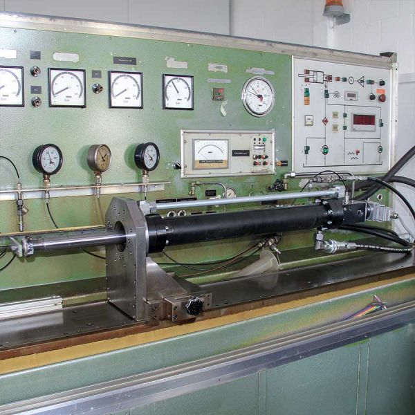 Linerarverstärker+Prüfstand